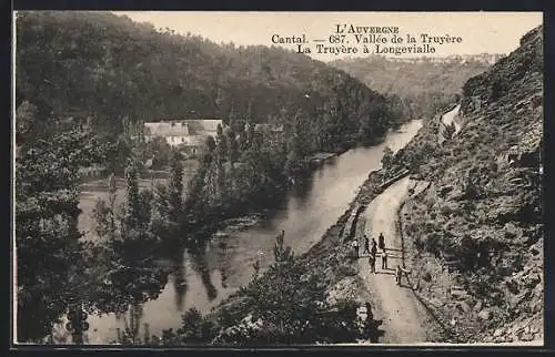 AK Longevialle, Vallée de la Truyère et chemin sinueux au bord de la rivière