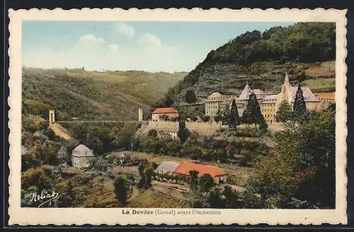 AK La Devèze, Vue avant l`immersion (Cantal)