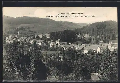 AK Condat-en-Feniers, Vue générale à 700 m d`altitude dans le Cantal pittoresque