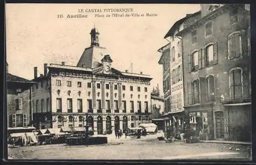 AK Aurillac, Place de l`Hôtel-de-Ville et Mairie