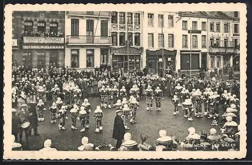 AK Binche, Les Gilles