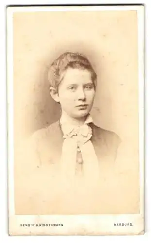 Fotografie Benque &amp Kindermann, Hamburg, Grosse Bleichen 36, Elisabeth Thomann als junge Frau