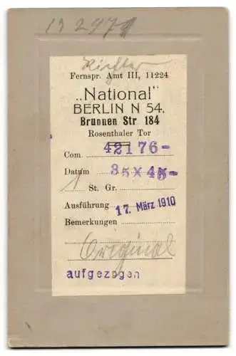 Fotografie Martin Herzfeld, Dresden, Niedliches Kind im Spitzenkleid