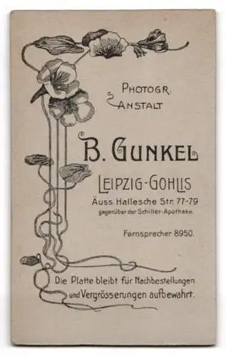 Fotografie B. Gunkel, Leipzig-Gohlis, Hallesche Str. 77-79, Portrait eines Soldaten in Uniform