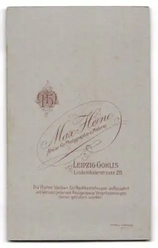 Fotografie Max Heine, Leipzig-Gohlis, Lindenthalerstrasse 28, Porträt eines Soldaten in Uniform