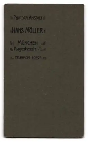 Fotografie Hans Möller, München, Augustenstrasse 75, Porträt eines Soldaten in Uniform