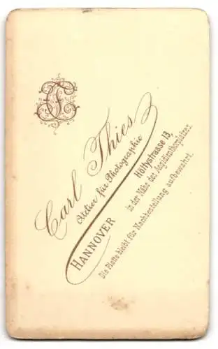 Fotografie Carl Thies, Hannover, Höltystrasse 13, Porträt einer jungen Frau