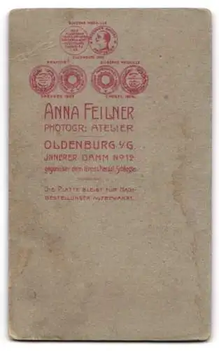 Fotografie Anna Feilner, Oldenburg, Innerer Damm 12, Porträt einer Frau mit Kind