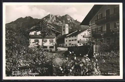 AK Nussdorf am Inn, Dorfpartie mit Heuberg