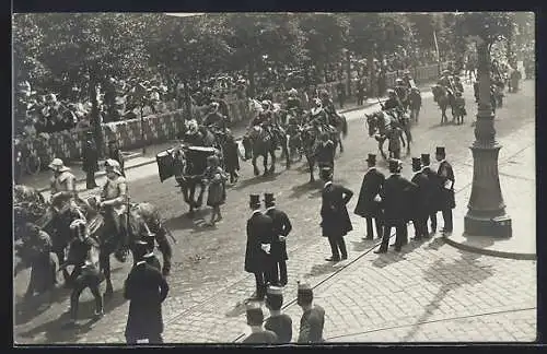 AK Reiter in verschiedenen Verkleidungen, Kaiserhuldigungs-Festzug