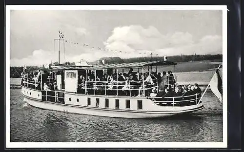 AK Fahrgastmotorschiff Castor v. M. Torges auf der Weser