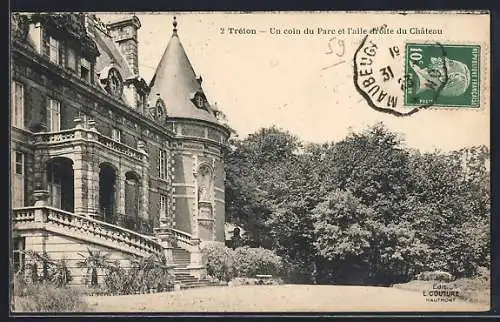 AK Trélon, Un coin du Parc et l`aile droite du Château