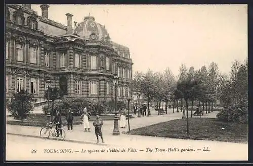 AK Tourcoing, Le square de l`Hôtel de ville