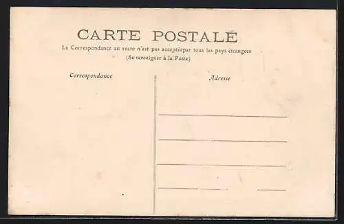 AK Cambrai, Panorama de la ville avec parc et bâtiments historiques