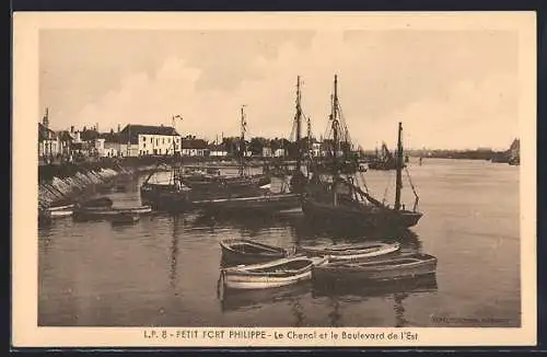 AK Petit Fort Philippe, Le Chenal et le Boulevard de l`Est