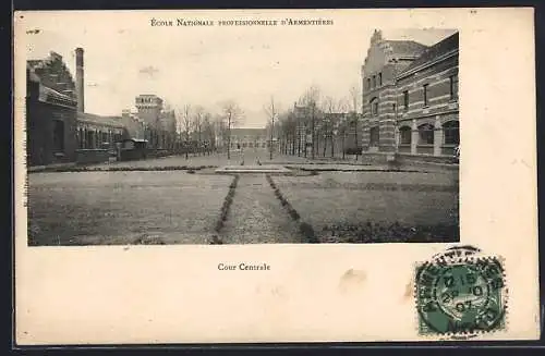 AK Armentières, Cour Centrale de l`École Nationale Professionnelle