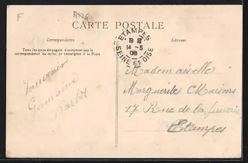 AK Brie-Comte-Robert, Rue de l`Église avec vue sur la tour de l`église