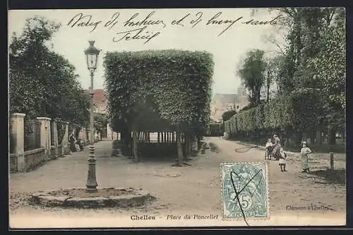 AK Chelles, Place du Poncelet avec enfants jouant et lampadaire