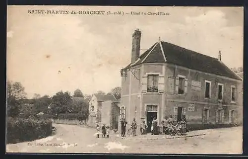 AK Saint-Martin-du-Boschet, Hôtel du Cheval Blanc et rue animée