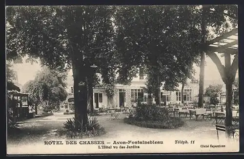 AK Avon-Fontainebleau, Hôtel des Chasses vu des jardins