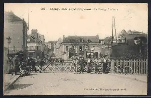 AK Lagny-Thorigny-Pomponne, Le Passage à niveau