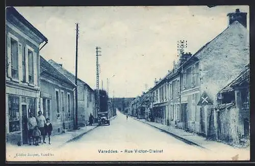 AK Vareddes, Rue Victor-Clairet