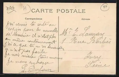 AK Varreddes, La Gabot, Rue principale avec boucherie et passants