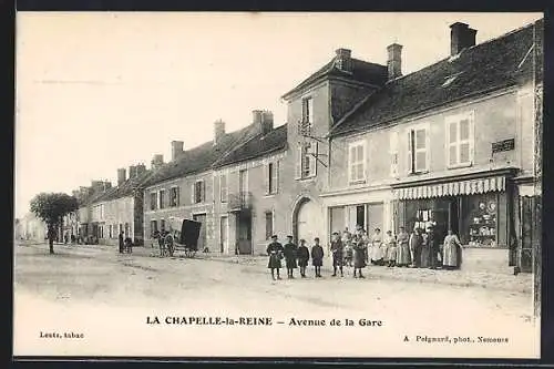 AK La Chapelle-la-Reine, Avenue de la Gare