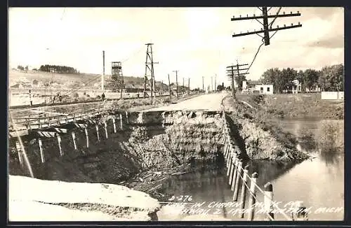 AK Iron Mountain, MI, Cave-In Chapin Mine Pit, Highway 2