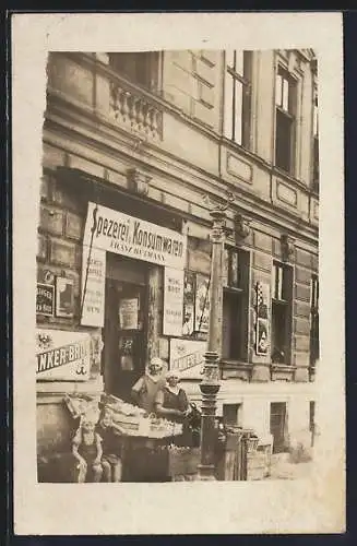 Foto-AK Spezerei und Konsumwaren Franz Hutmann, Emailleschild-Reklame für Anker-Brot