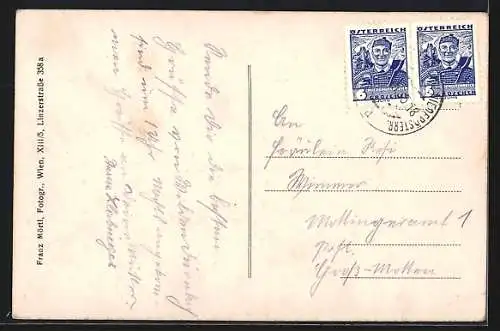 AK Wildendürnbach /N.-Ö., Galgenberg mit Weinkellereien, Strassenpartie mit Geschäft von Leopold Harter