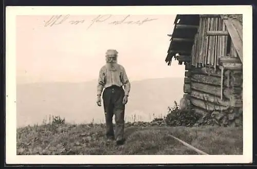 AK Ganzalpenhütte /Pretulalpe, Älterer Herr vor der Berghütte