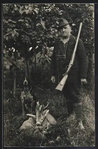 AK Jäger mit Hund und erlegtem Bock