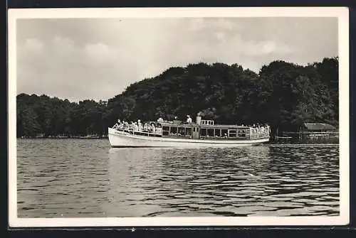 AK Altenhof, Das Motorboot Werbellow auf dem See