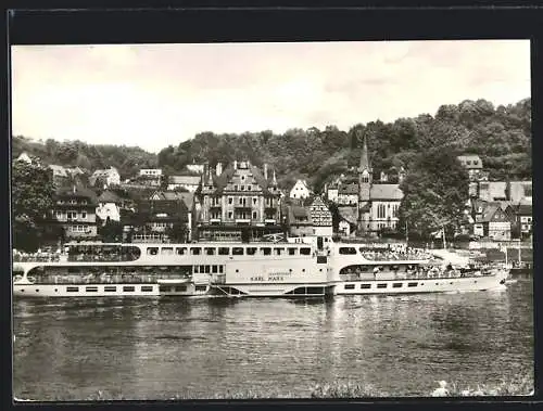 AK Stadt Wehlen /Sächs. Schweiz, Motorschiff Karl Marx auf der Elbe