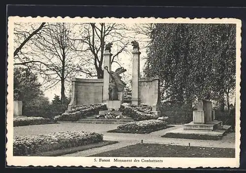 AK Forest, Monument des Combattants