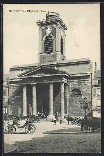 AK Maubeuge, L`Église St-Pierre et calèches sur la place