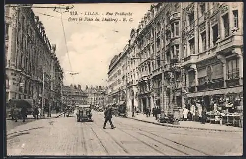 AK Lille, Rue Faidherbe vers la Place du Théâtre avec voitures et bâtiments historiques