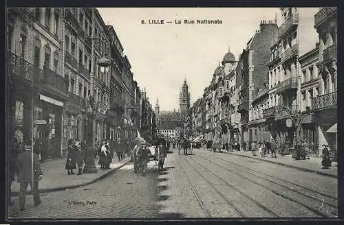 AK Lille, La Rue Nationale avec vue sur l`architecture urbaine animée