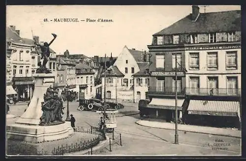 AK Maubeuge, Place d`Armes avec statue et bâtiments historiques