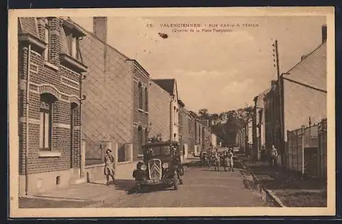 AK Valenciennes, Rue Casimir Périer avec voitures et passants