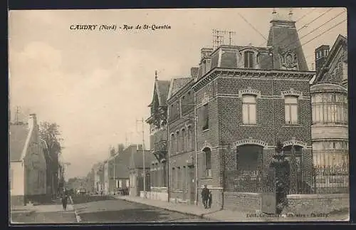 AK Caudry, Rue de St-Quentin avec maisons en briques