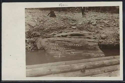 Foto-AK Tetschen-Bodenbach, Niedriger Wasserstand am Hungerstein