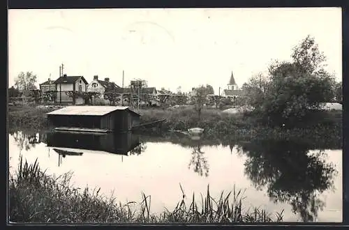 AK Saint-Germain-sur-Morin, Vue sur le Grand Morin et les maisons environnantes