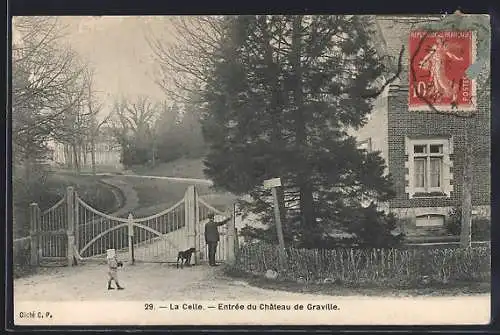 AK La Celle, Entrée du Château de Graville