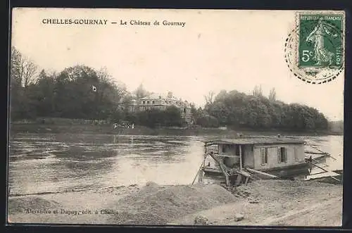 AK Chelles-Gournay, Le Château de Gournay et la rivière au premier plan