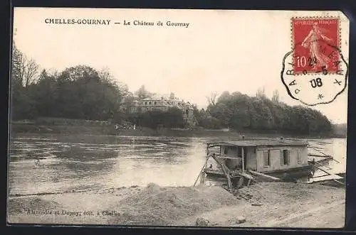 AK Chelles-Gournay, Le Château de Gournay au bord de la rivière