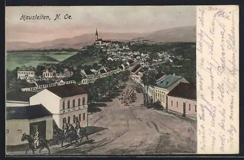 AK Hausleiten /N. Oe., Strassenpartie mit Blick zur Kirche