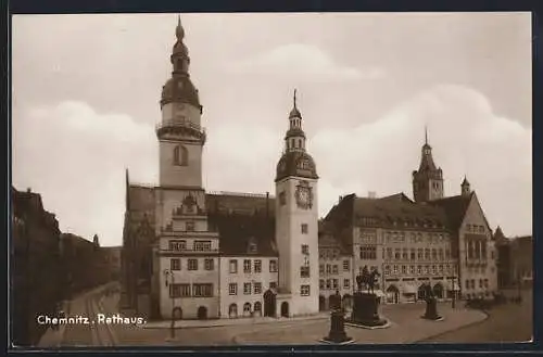 AK Chemnitz, Rathaus mit Reiterstandbild aus der Vogelschau