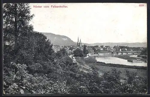 AK Höxter a. W., Panoramablick vom Felsenkeller